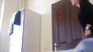 Marido perfura sua e ...