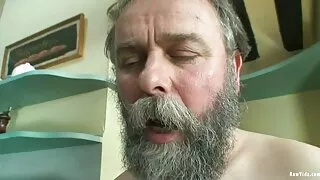 Mel de olhos azuis a ...
