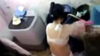 Jovem prostituta dá  ...