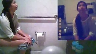 Garota magra recebe  ...