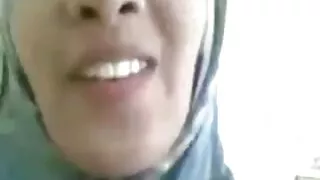 Ele é levado a uma J ...